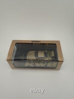 RWB 930 Gold Tarmac Works T64-015-GA Garuda