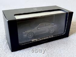 Rare Porsche 911 992 Carrera 4S 143 Dealer Model Minichamps Aventurine Green