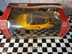 Revell 1989 Porsche 911 Turbo Cabriolet 118 Scale Diecast Model Car Yellow