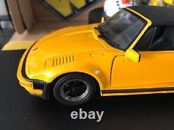 Revell 1989 Porsche 911 Turbo Cabriolet 118 Scale Diecast Model Car Yellow b519