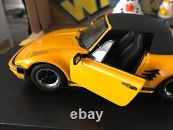 Revell 1989 Porsche 911 Turbo Cabriolet 118 Scale Diecast Model Car Yellow b519