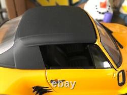 Revell 1989 Porsche 911 Turbo Cabriolet 118 Scale Diecast Model Car Yellow b519