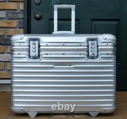 Rimowa 985.51 Porsche Special Edition 2-Wheel Tsa Pilot Extra Large 56L TSA