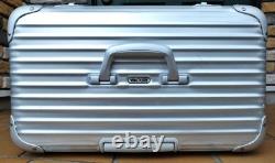 Rimowa 985.51 Porsche Special Edition 2-Wheel Tsa Pilot Extra Large 56L TSA