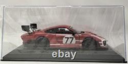 SPARK Porsche 935 Dealer Special Edition Porsche 935 #77 Red/White