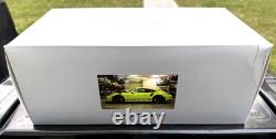 Spark 118 Porsche 911 GT3 RS Acid Green WAP0219110H Dealer Model Car