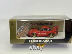 Star Model 1/64 Porsche 993 RAUH Welt Begriff RWB SUPREME Akira Nakai San with Fig