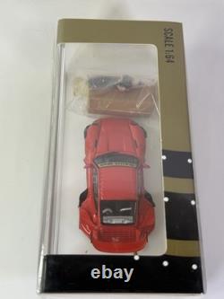 Star Model 1/64 Porsche 993 RAUH Welt Begriff RWB SUPREME Akira Nakai San with Fig