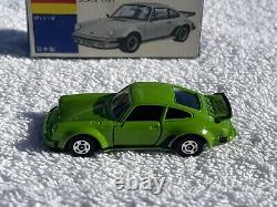 TOMICA 161 Porsche 930 TURBO GREEN NO. F1 Diecast Car TOMY Made in Japan Vintage