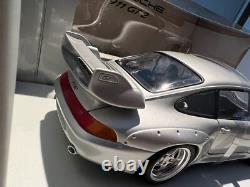 UT Models 118 Porsche 911 GT2 Diecast Street Version Car