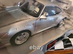 UT Models Limited 1997 Porsche Carrera 911 GT2 118 Diecast Street Version Car