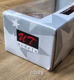 UT Models Limited 1997 Porsche Carrera 911 GT2 118 Diecast Street Version Car