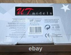 UT Models Limited 1997 Porsche Carrera 911 GT2 118 Diecast Street Version Car