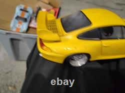 UT Porsche 911 Turbo S 993 1/18 Scale Diecast Model Yellow Used Loose